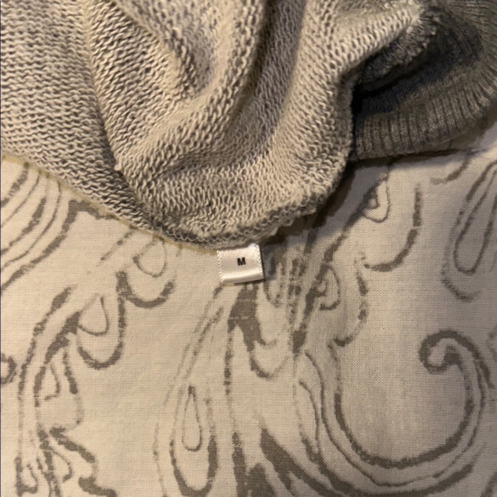 Christopher Kane Gray Crewneck Sweater with Crystal Embellished Graphic - Picture 4 of 5